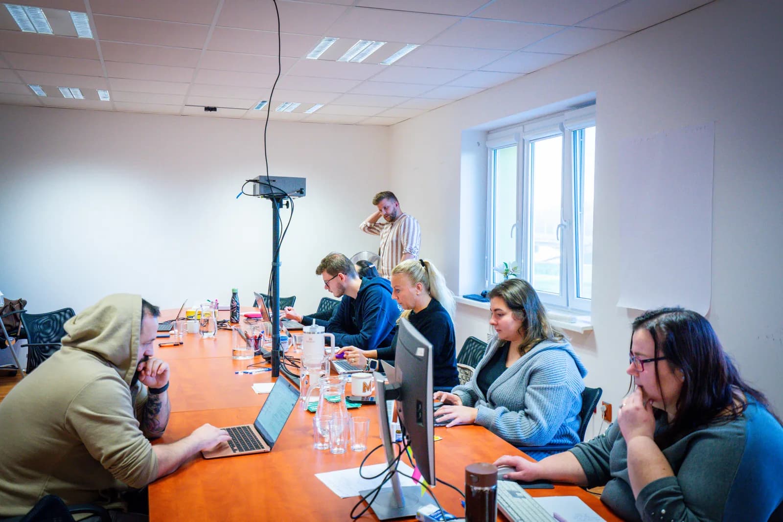 Školení a hackathony